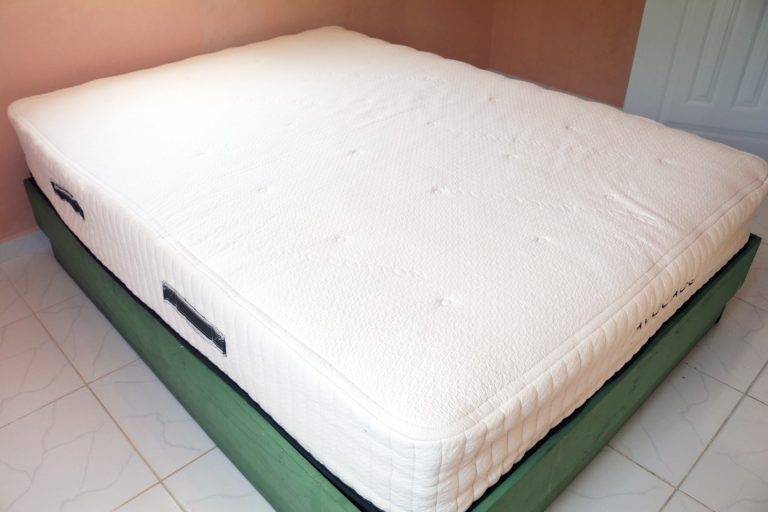 Avocado Eco Organic Mattress Review | Natural Mattress Finder